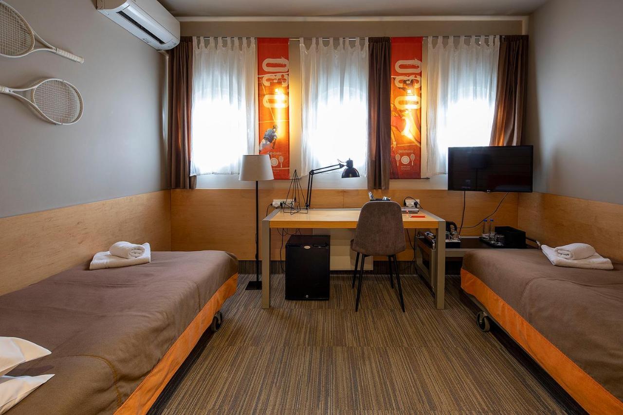 Hotel Restauracja Tenis Kortowo Poznan Dış mekan fotoğraf