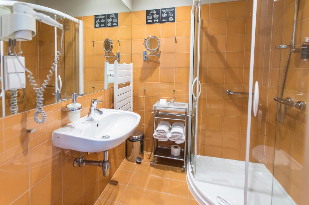 Hotel Restauracja Tenis Kortowo Poznan Dış mekan fotoğraf
